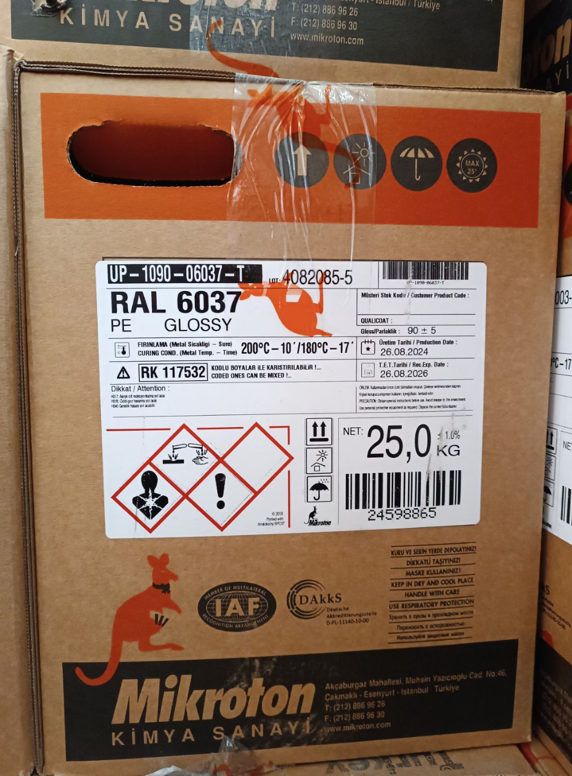 Порошкова поліефірна фарба Mikroton UP-1090-06037-T RAL 6037 зелений глянець 25 кг.